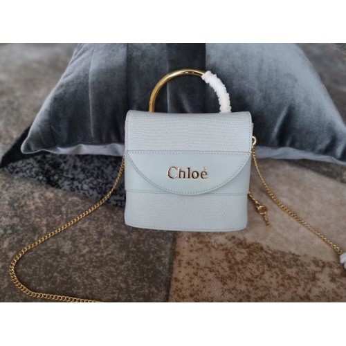 Chloe Small Aby Lock Chain Bag in reliëf hagediseffect op kalfsleer geitenleer 3S035 lichtblauw