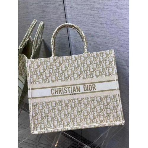 DIOR BOOK TOTE Geborduurd C1286-9 creme