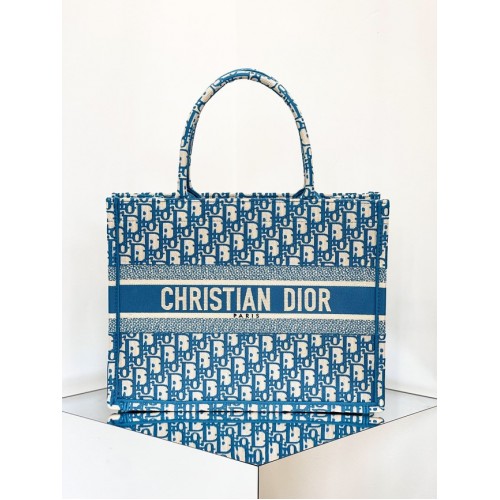 DIOR BOOK TOTE Geborduurd C1287-26 blauw