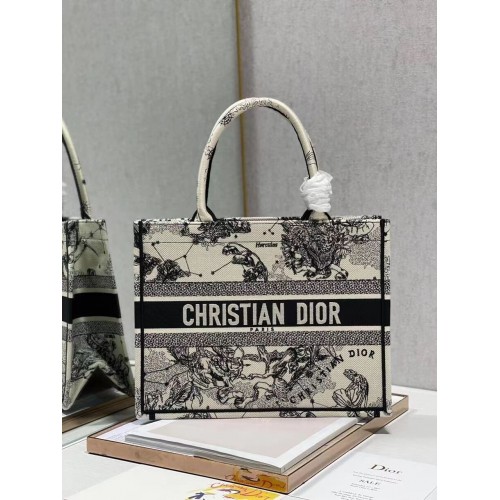 DIOR BOOK TOTE Latte veelkleurig Dior Zodiac-borduursel M1296ZR
