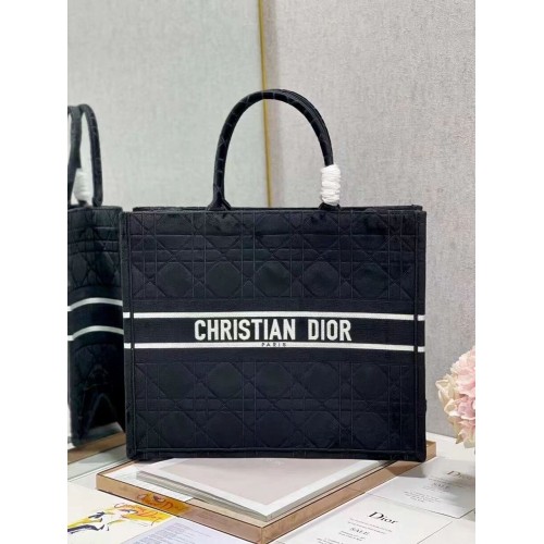 DIOR BOOK TOTE Fluweel C1286-5 wit
