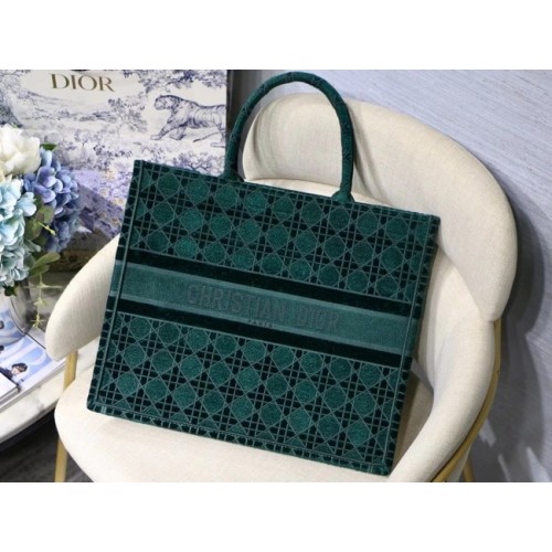 DIOR BOOK TOTE groen Cannage geborduurd fluweel M1286Z
