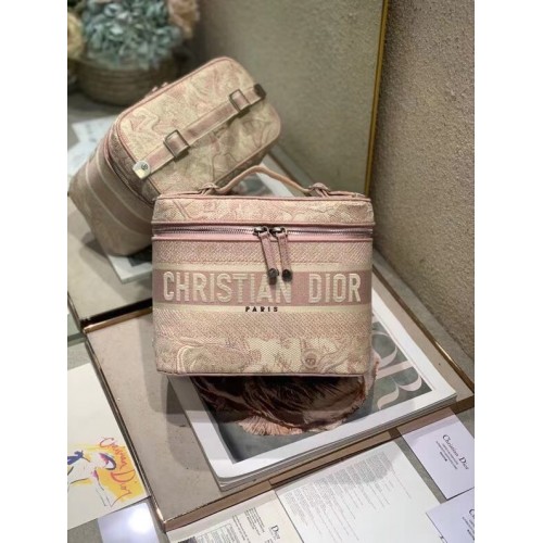 DIOR DIORTRAVEL VANITY CASE roze Dior Oblique-borduursel S5480VR