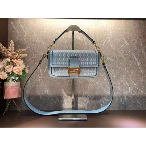 FENDI BAGUETTE Tas F1520 lichtblauw