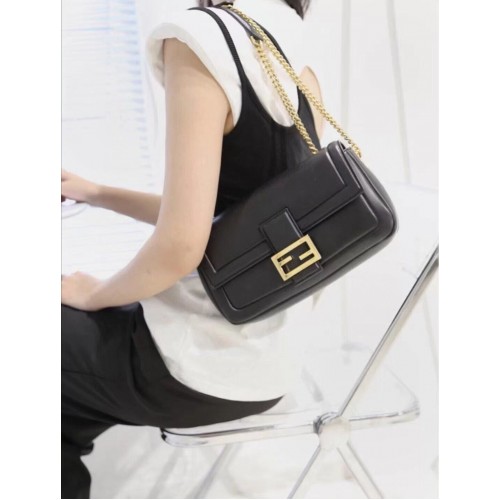 FENDI BAGUETTE CHAIN Tas van zwart nappaleer 8BR783A