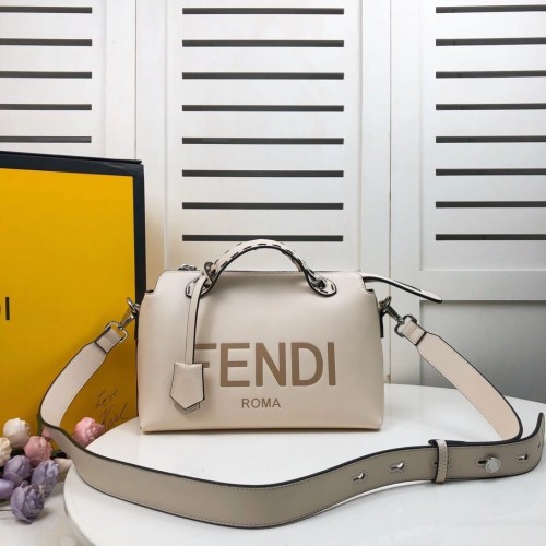 FENDI MEDIUM BY THE WAY leren Boston tas 8BL146A beige