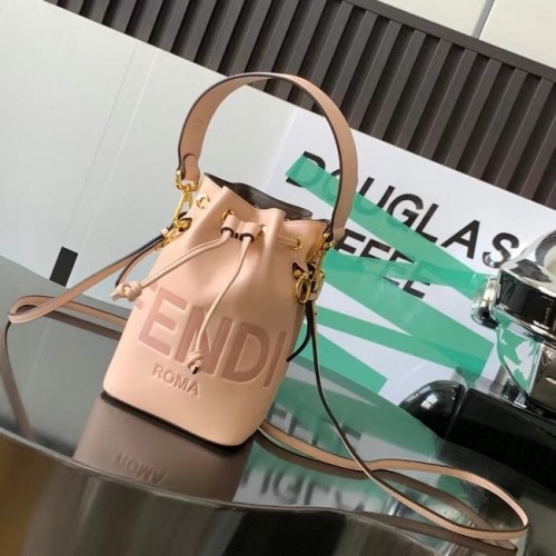 FENDI Mon Tresor leren minitas 8BS010AC roze