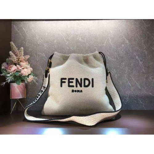 FENDI PACK SMALL POUCH Gevlochten stro Large-bag F1529 beige