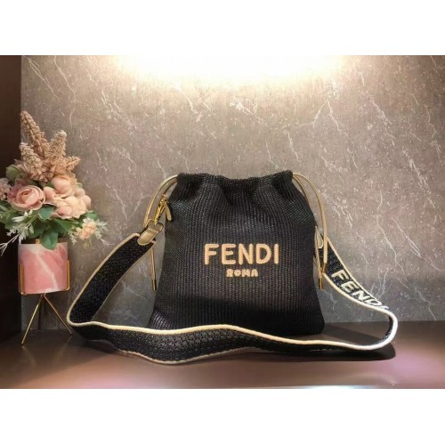 FENDI PACK SMALL POUCH Kleine tas van gevlochten stro F1529 zwart