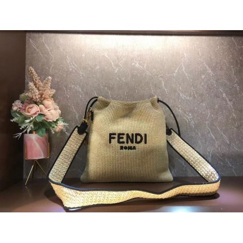 FENDI PACK SMALL POUCH Kleine tas van gevlochten stro F1529 bruin
