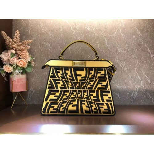 FENDI PEEKABOO ICONIC ESSENTIALLY leren tas F1516 geel