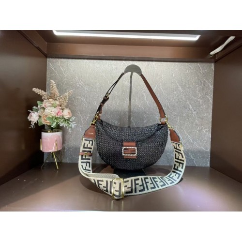 FENDI SMALL CROISSANT Geweven strozak 8BR790AFG zwart