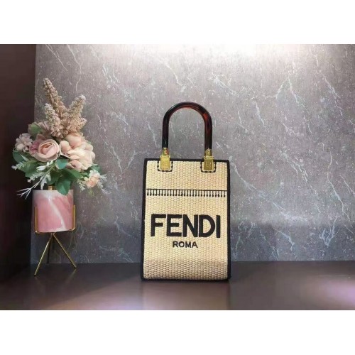 FENDI SUNSHINE SHOPPER Medium tas van gevlochten stro F1620 abrikoos