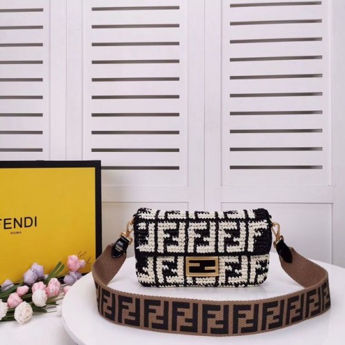 FENDI stoffen tas F0904 zwart