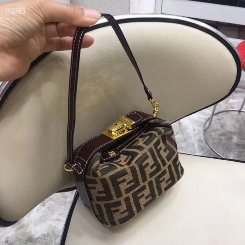 FENDI mini stoffen tas 8BR051 bruin