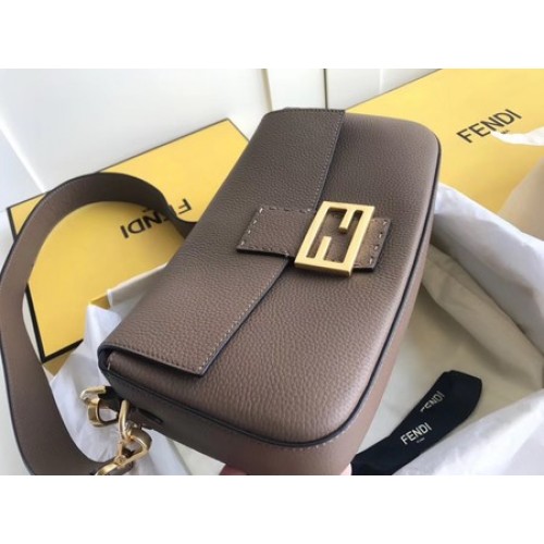 Fendi BAGUETTE Schoudertas 8BR600 grijs