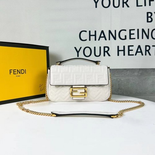 Fendi Baguette Beige nappa leren tas F0881 Beige