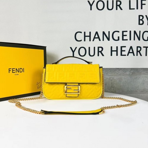 Fendi Baguette tas van nappaleer F0881 geel