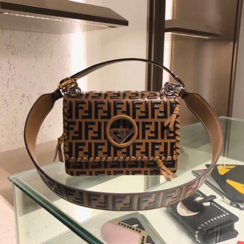Fendi Kalfsleren Flap Schoudertas 6885 bruin