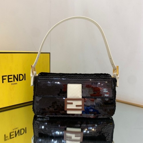 Fendi FF Baguette goudkleurige metalen paillettenborduurtas 2017 zwart