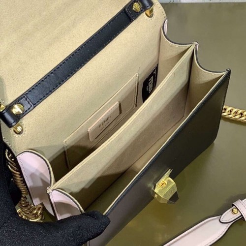 Fendi KAN I SMALL Rood lederen minitas 8M0381 zwart