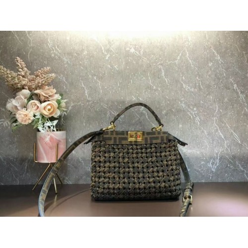 Fendi PEEKABOO ISEEU Weave Bag F6363 bruin