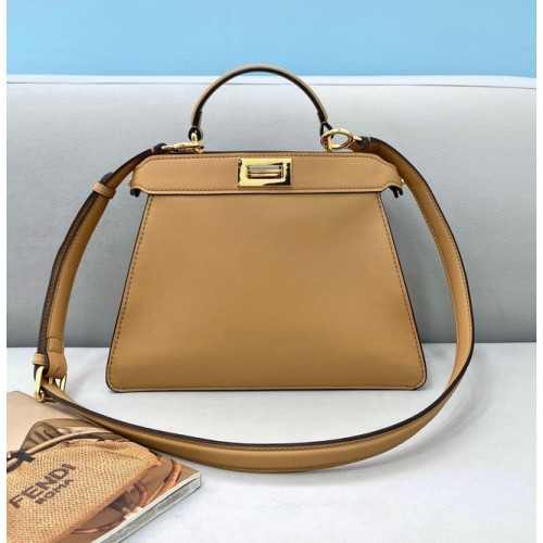 Fendi Peekaboo ISeeU MEDIUM leren tas 80011A Beige