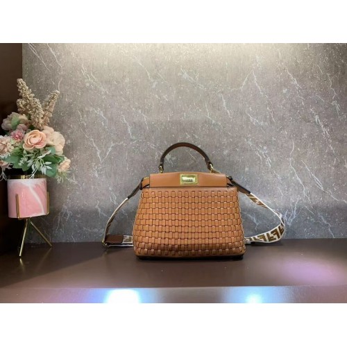 Fendi Peekaboo Mini gevlochten leren tas 8BN244A bruin
