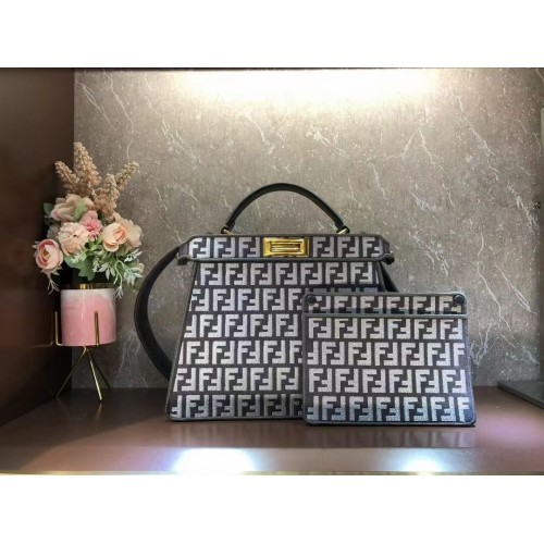 Fendi Peekaboo ISeeU Duifgrijs FF tapijtstof tas F1982 Grijs