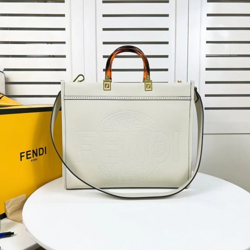 Fendi Sunshine Medium Fendace Printedlederen Logo shopper F0873 wit