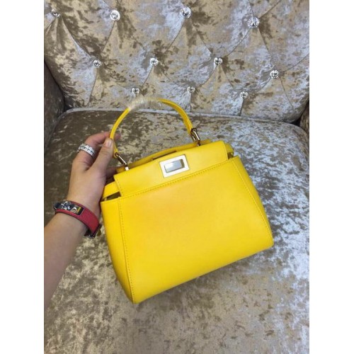 Fendi mini Kiekeboe Tas Kalfsleer 30320 Geel