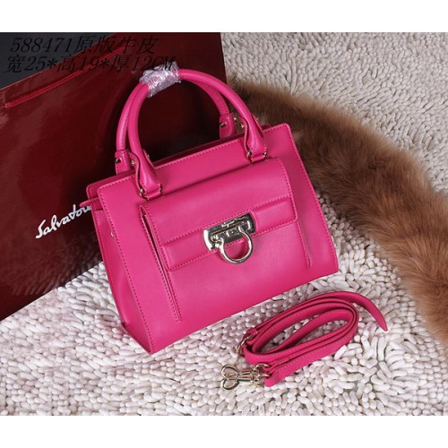 Ferragamo schoudertas kalfsleer 588473 roze