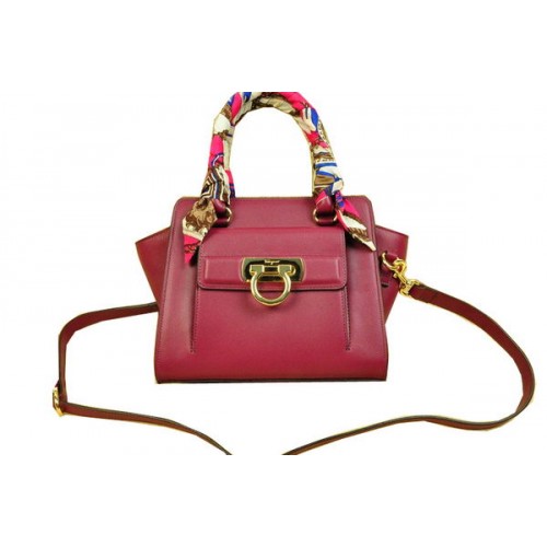 Ferragamo schoudertas van zacht kalfsleer SF8815 Bordeauxrood