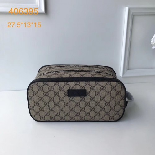 GUCCI GG Supreme toilettas 406395