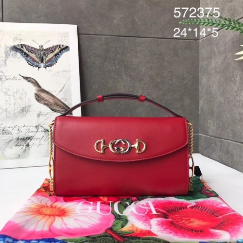 GUCCI Zumi kleine leren schoudertas 572375 rood