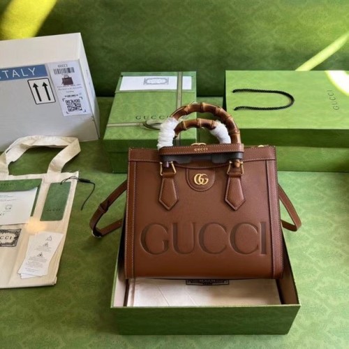 Gucci Diana kleine draagtas A660195 Bruin