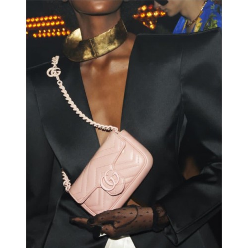 Gucci GG Marmont super mini roze tas 476433 roze ketting