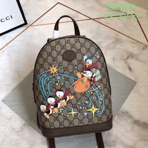 Gucci GG Supreme canvas rugzak 552884 bruin