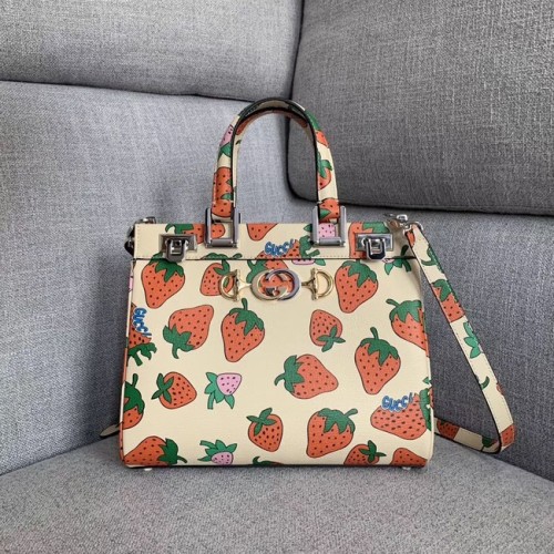 Gucci Zumi Aardbeienprint kleine tas aan de bovenkant 569712