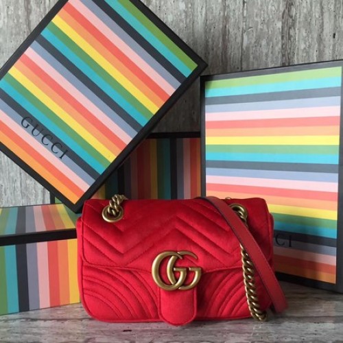 Gucci GG Marmont minitas 446744 rood