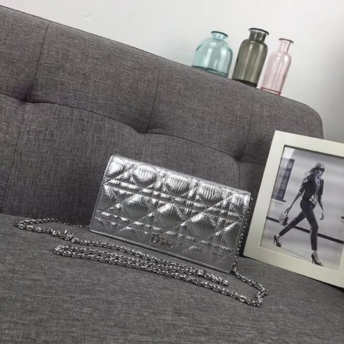 LADY DIOR CLUTCH CANNAGE LAMBSKIN S0204 Zilver