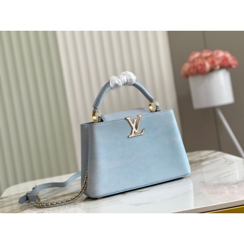 Louis Vuitton CAPUCINES BB M48865 lichtblauw