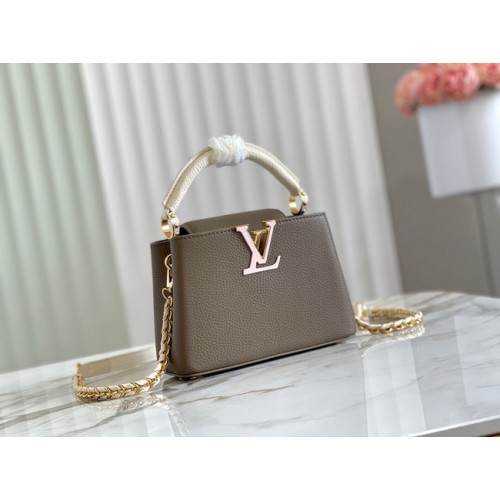 Louis Vuitton CAPUCINES PM M57228 Smokey Bruin Groen