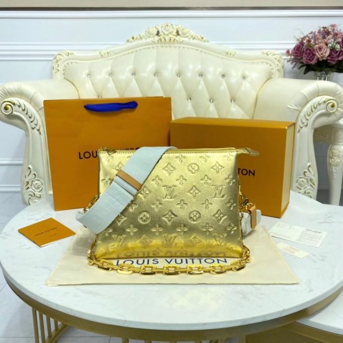 Louis Vuitton COUSSIN PM M57793 goud