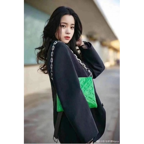 Louis Vuitton COUSSIN PM M57793 groen