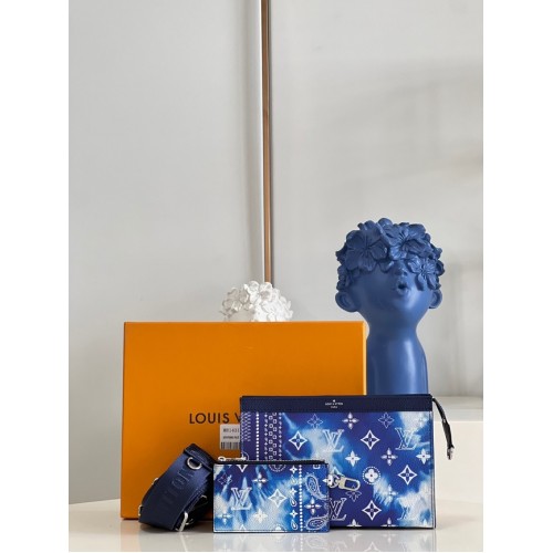 Louis Vuitton COUSSIN PM Monogram Canvas M81431 blauw