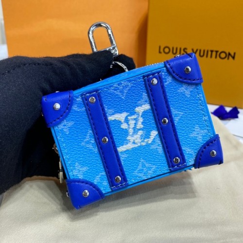 Louis Vuitton FLIGHT MODE BAG CHARM EN SLEUTELHOUDER M00544