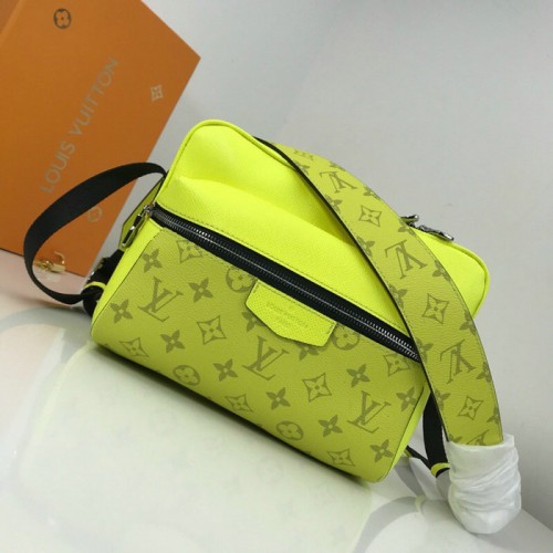 Louis Vuitton Monogram Canvas Messenger PM M43845 geel