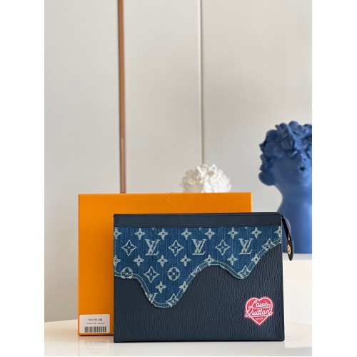 Louis Vuitton Monogram Drip Taurillon POCHETTE VOYAGE Denim M45961 Blauw