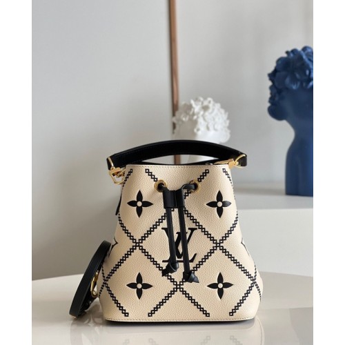 Louis Vuitton NEONOE BB M46023 WIT